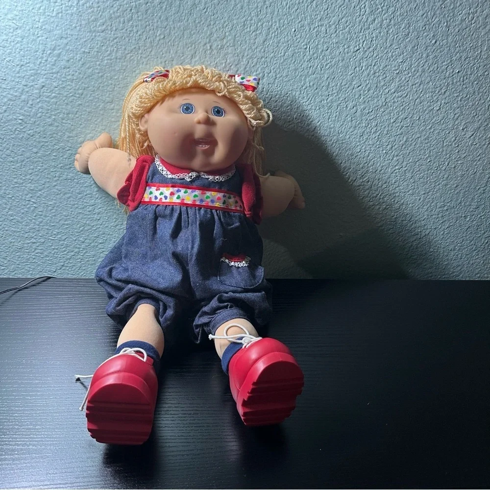 Charming Red and Blue Doll with Accessories - Picture 2 of 9
